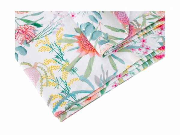 Maxwell & Williams Royal Botanic Gardens Native Blooms Cotton Rectangular Tablecloth 270x150cm